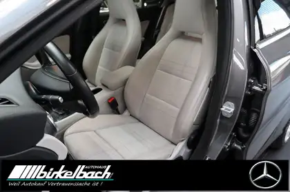 Annonce voiture d'occasion Mercedes-Benz GLA 180 - CARADIZE