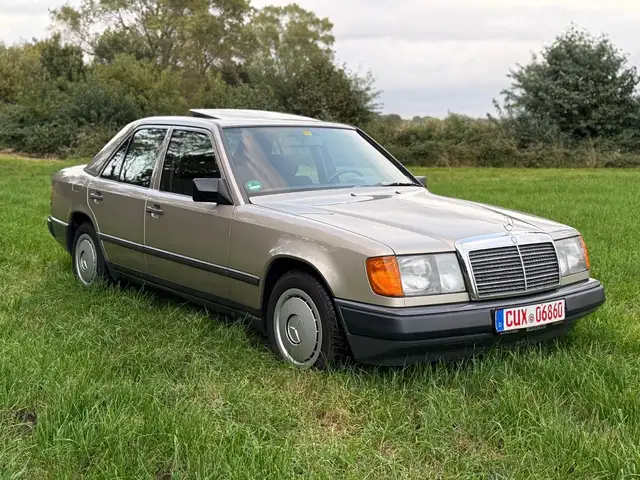 Mercedes-Benz 200 W124 NUR 85Tkm sehr schöner Zustand Aut SD