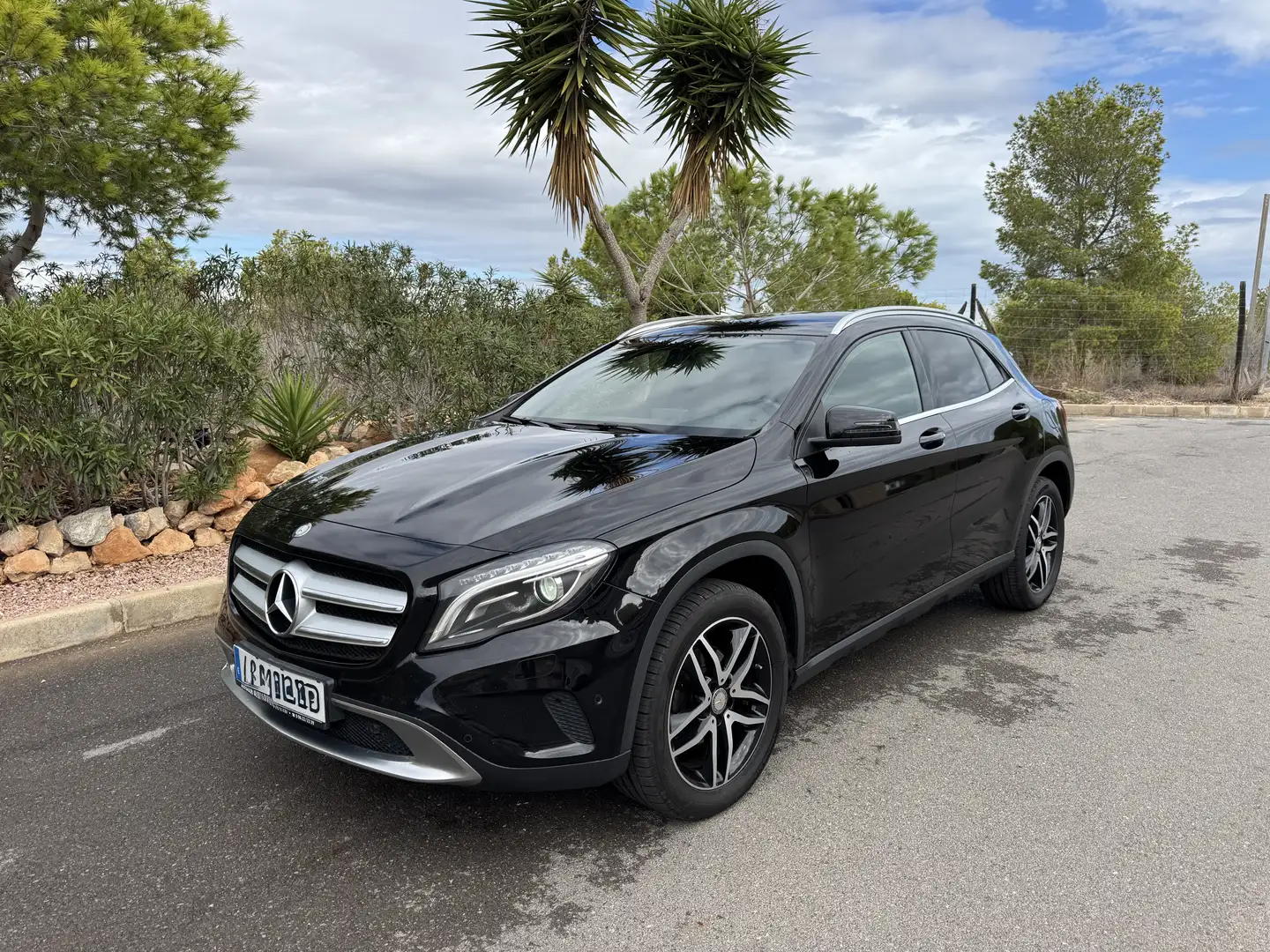 Mercedes-Benz GLA 200 Sport Negro - 1