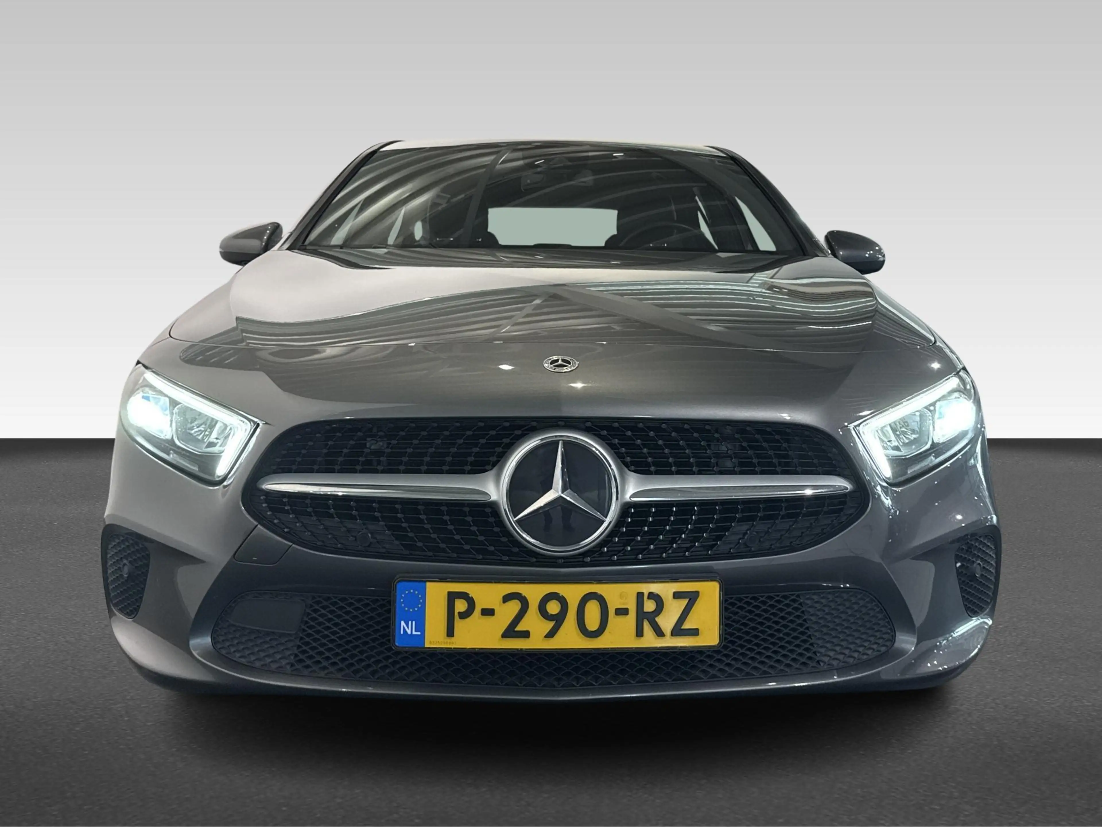 Mercedes-Benz A 180 Business Solution | Achterbank in delen neerklapba — photo 7