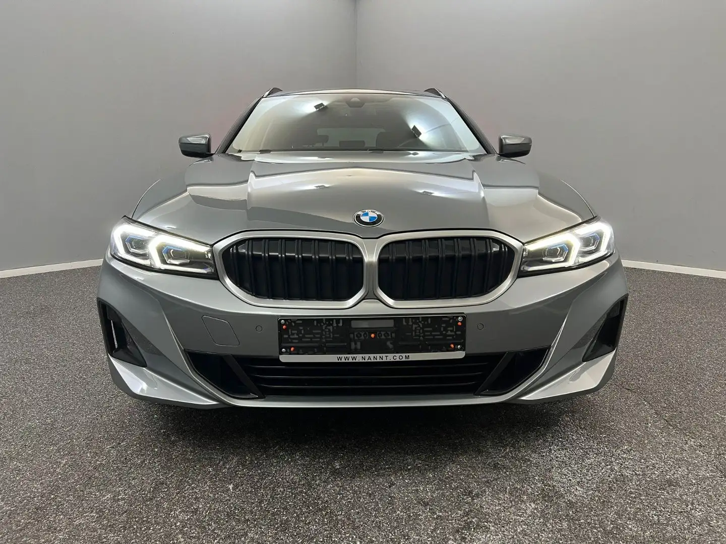 BMW 318 d T Shadow HIFI*ADAPTIV LED*PANO*WIDE*KAM Gris - 2