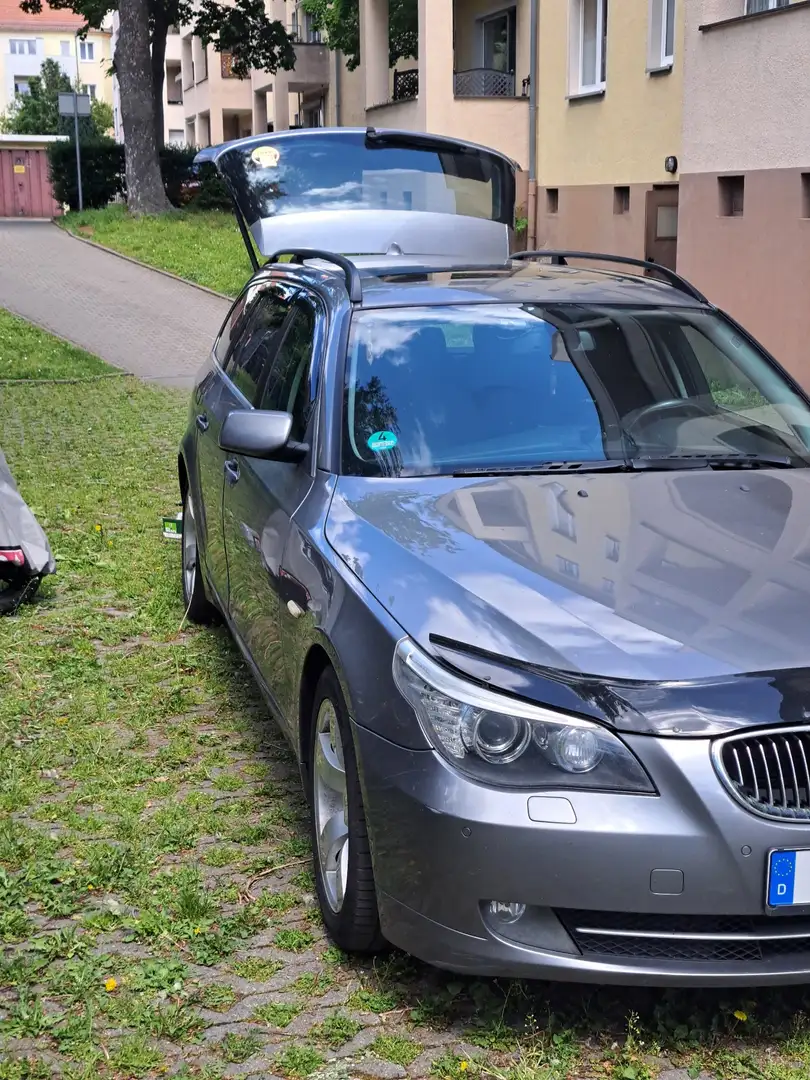 BMW 520 520d Touring - 1