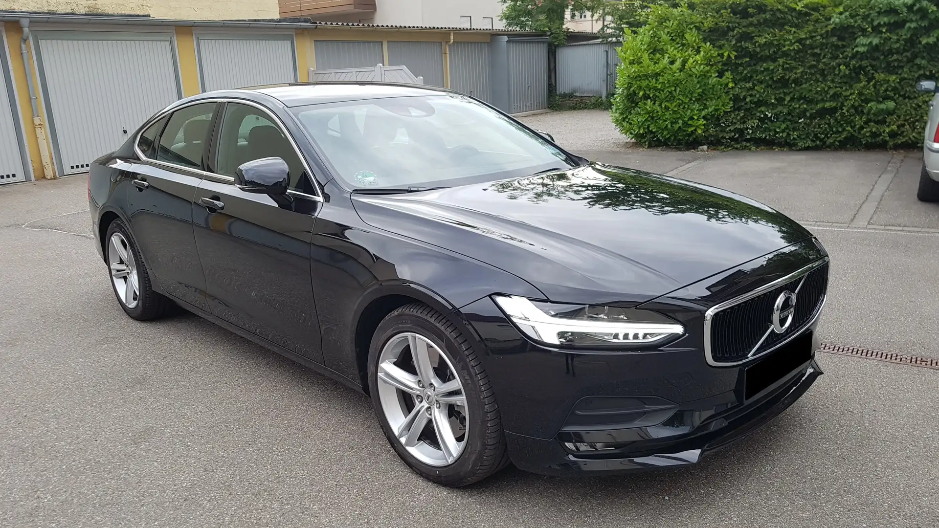 Volvo S90 S90 Diesel D5 AWD Geartronic Momentum Polestar Schwarz - 2