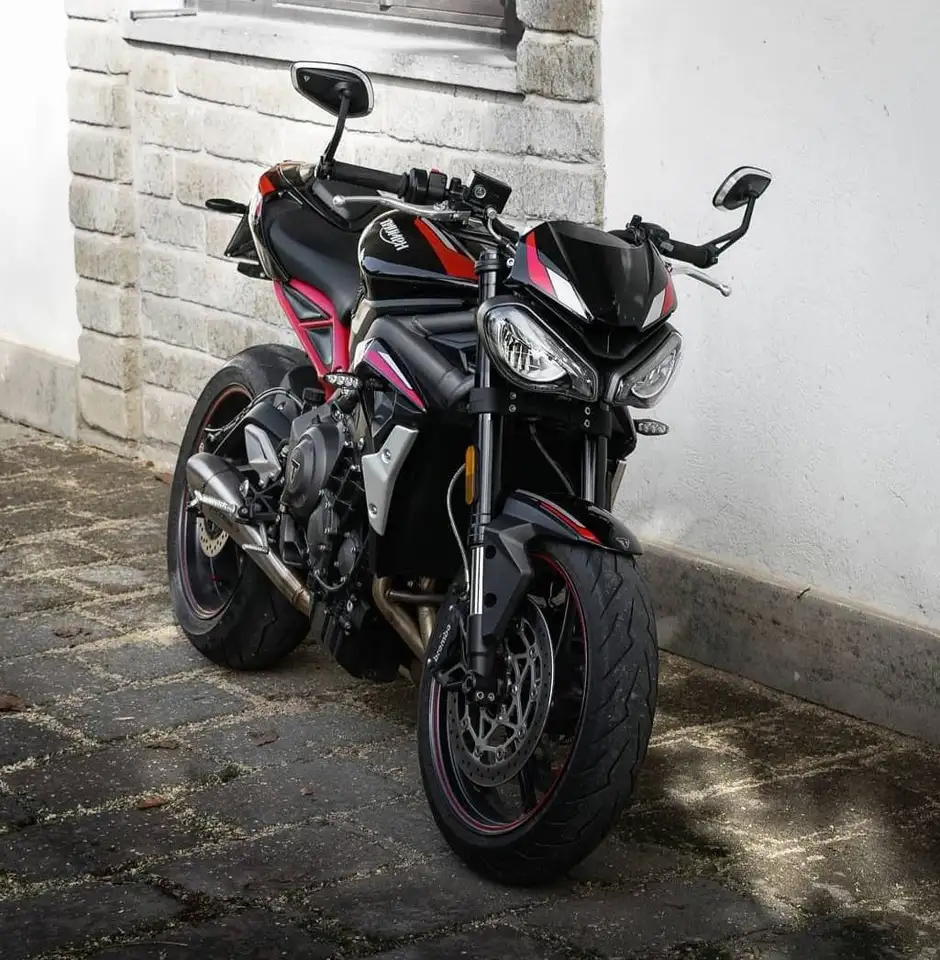 Triumph Street Triple 765