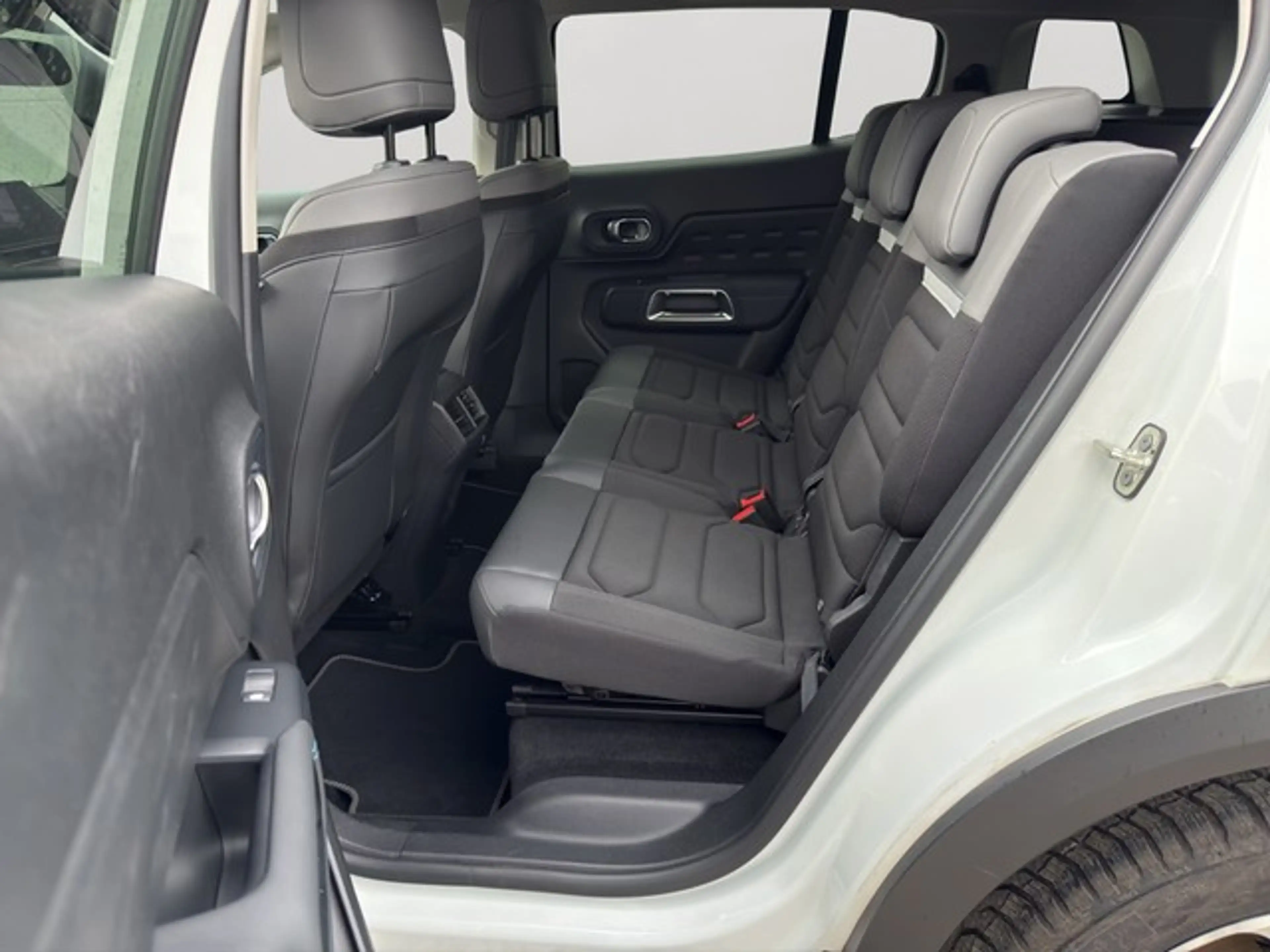Citroen C5 Aircross C-Series EAT8 ALLWETTER SHZ PDC KAMERA NAVI — photo 15