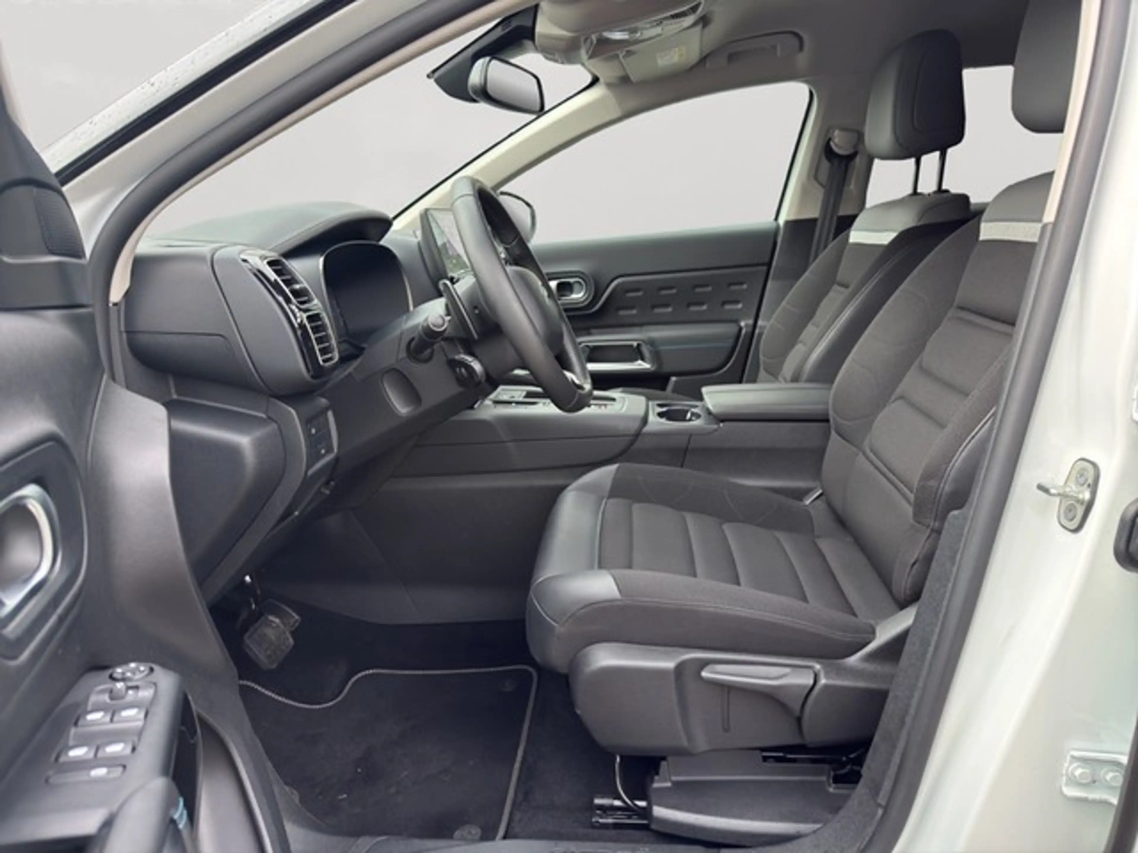 Citroen C5 Aircross C-Series EAT8 ALLWETTER SHZ PDC KAMERA NAVI — photo 8