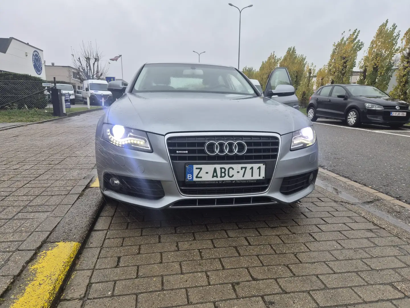 Audi A4 Quattro 4x4 - Sensoren - Cruise Controle - 180 PK Grijs - 2