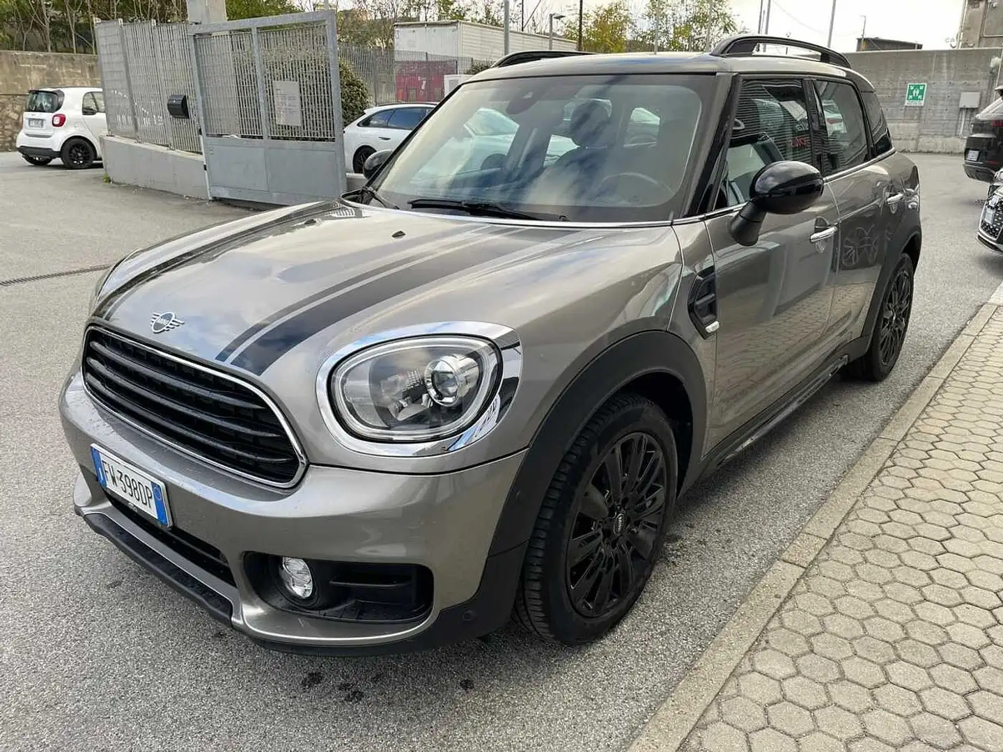 MINI Cooper D Countryman Countryman Mini 2.0 Cooper D Business Countryman Grijs - 2