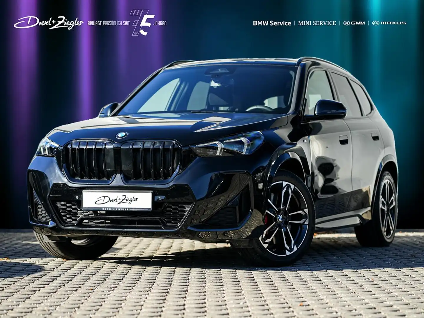 BMW X1 sDrive18i M-Sport PRO 19" AHK PANO aLED ParkA Noir - 1