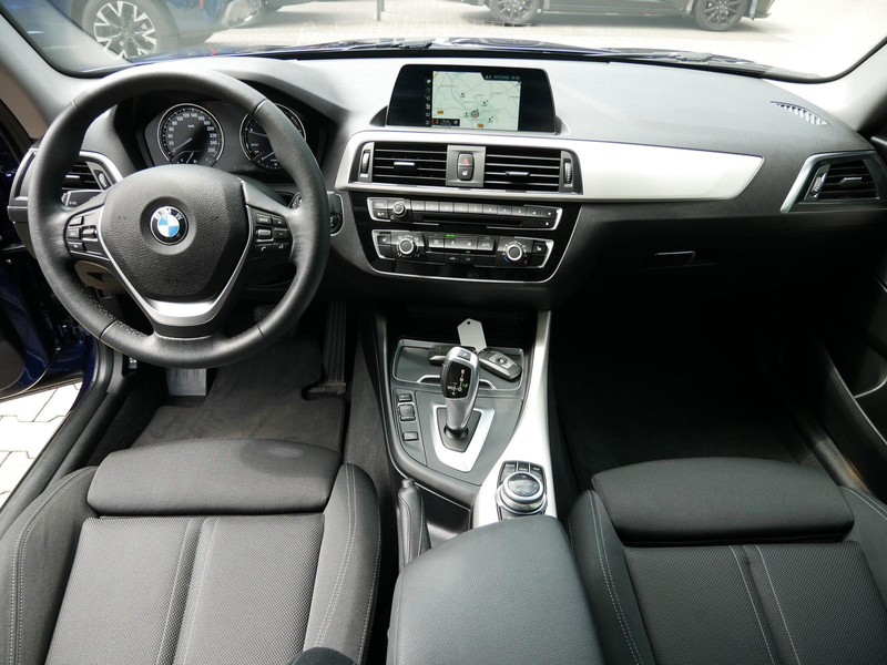 BMW 118 BMW 118 i Advantage SHZ+NAVI+LED — photo 12
