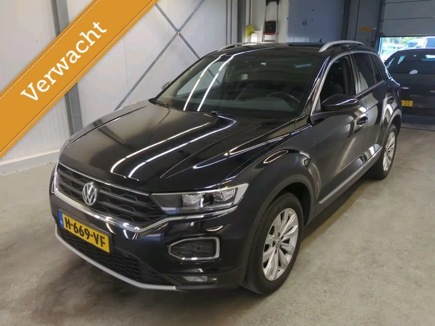 Volkswagen T-Roc 1.5 TSI Sport |Virtual Cockpit| Navi | Zwart - 1