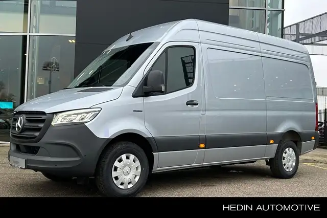 Mercedes-Benz 320 eSprinter L2/H2 Pro 81kWh | Winterpakket | High-pe