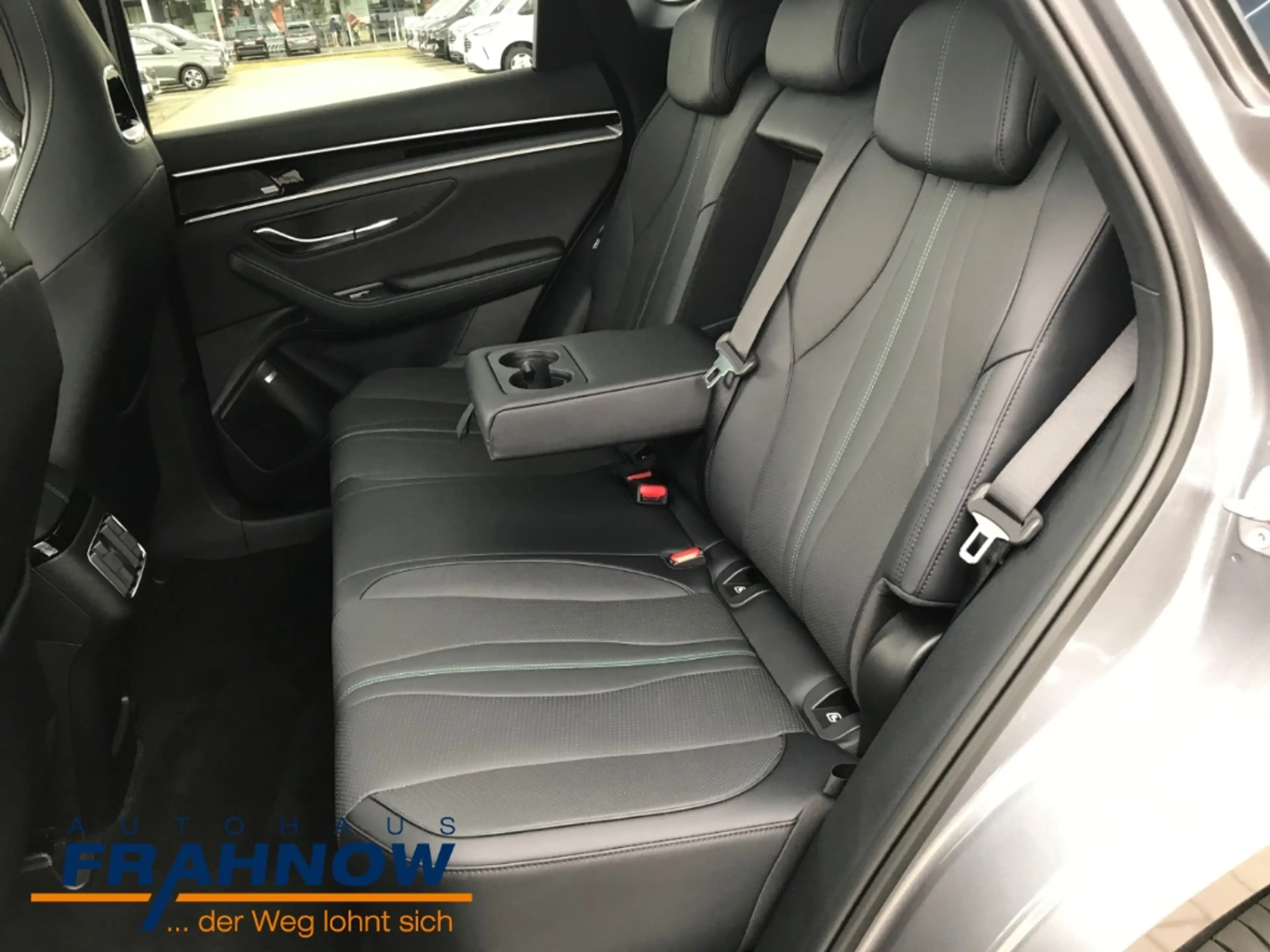 BYD Seal U 160 kW Design LED ACC HEAD-UP NAVI SHZ PANO — photo 10