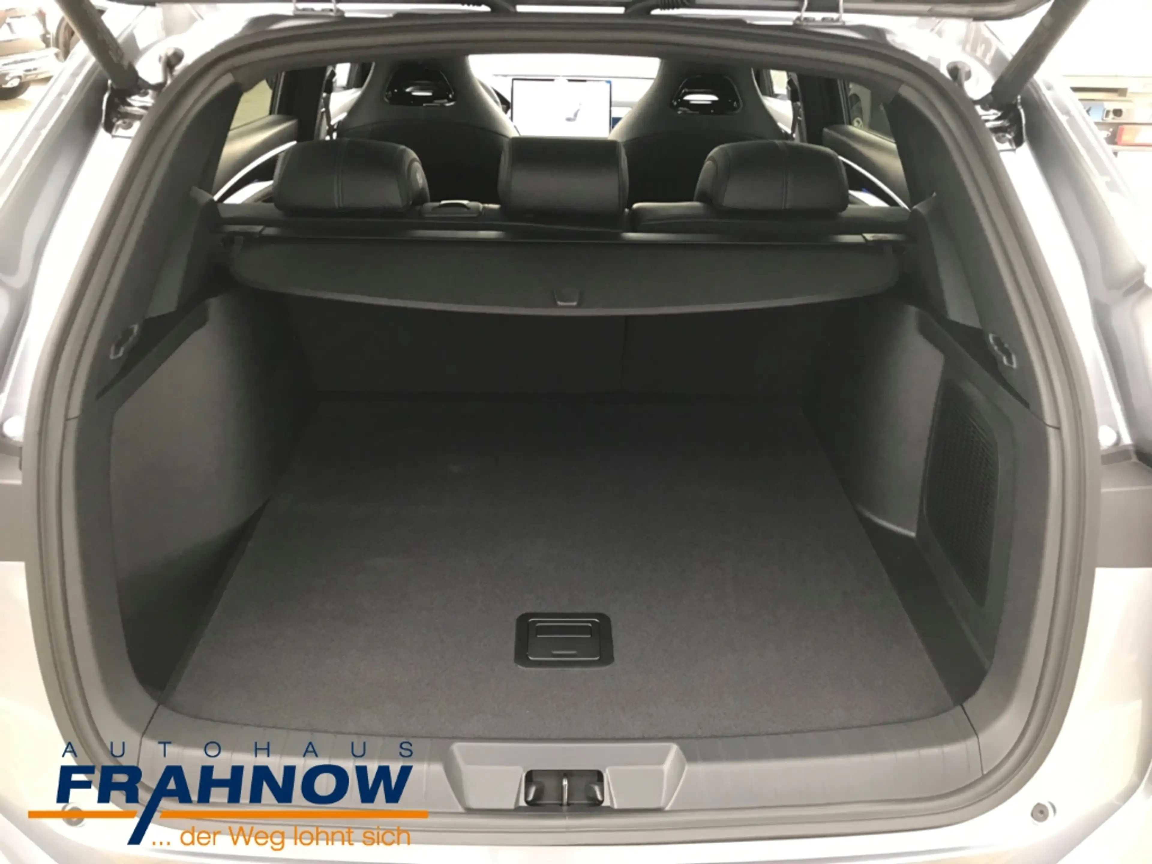 BYD Seal U 160 kW Design LED ACC HEAD-UP NAVI SHZ PANO — photo 11