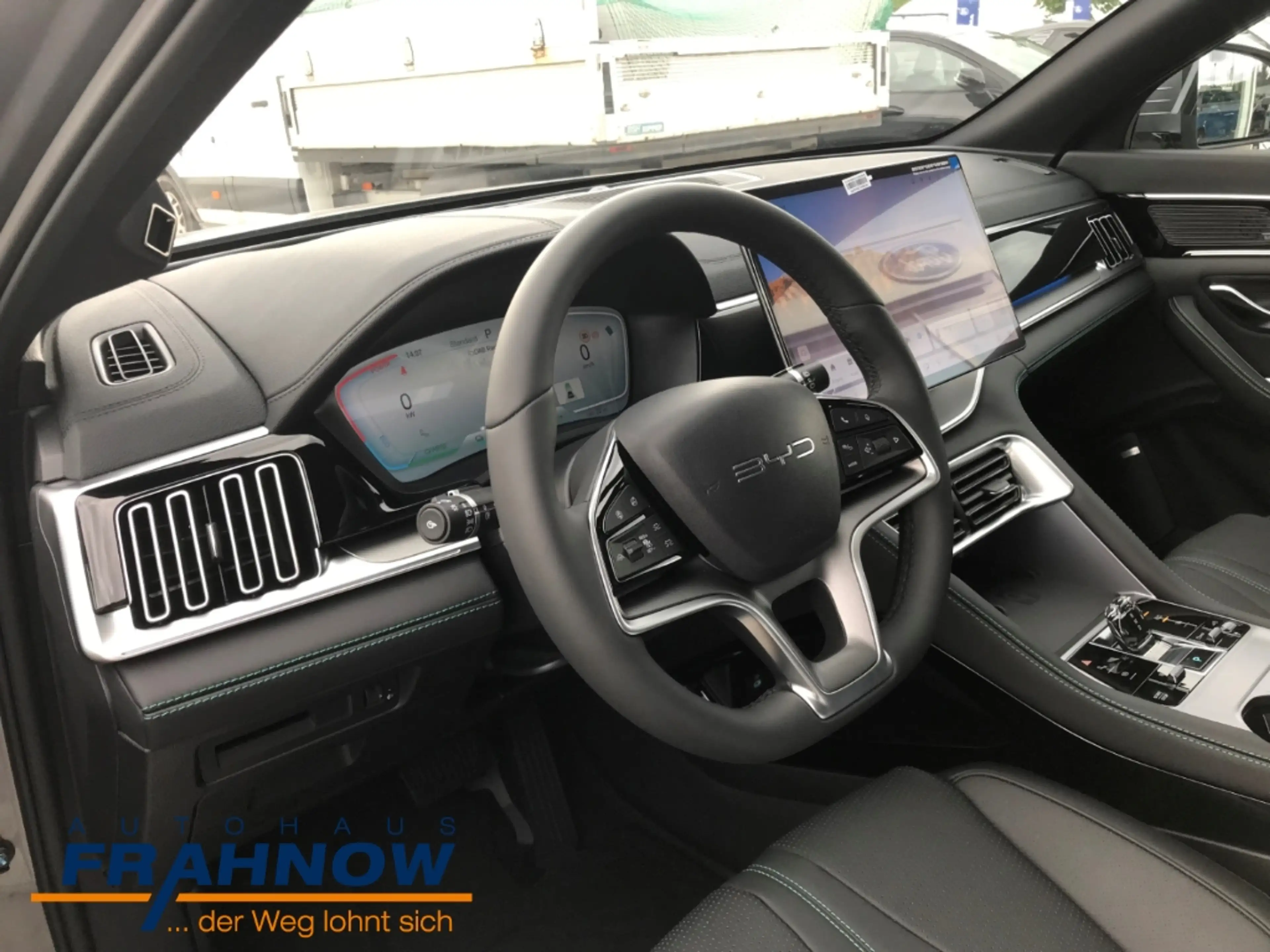 BYD Seal U 160 kW Design LED ACC HEAD-UP NAVI SHZ PANO — photo 8