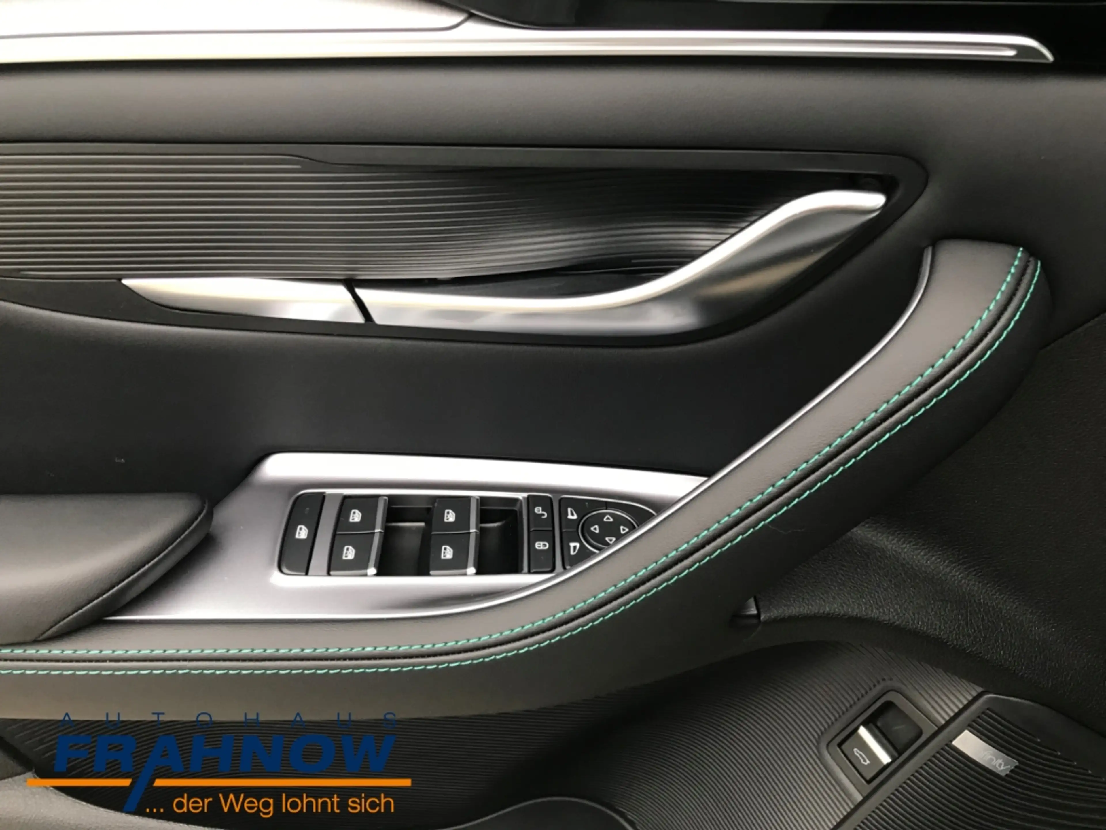 BYD Seal U 160 kW Design LED ACC HEAD-UP NAVI SHZ PANO — photo 7