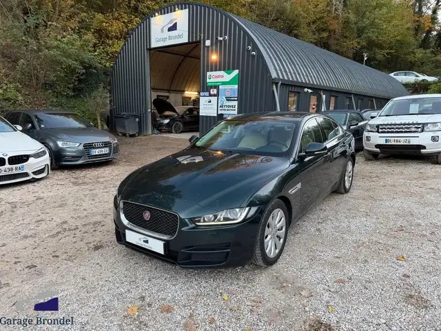 Jaguar XE 2.0D 163cv limited BVA 1ère main