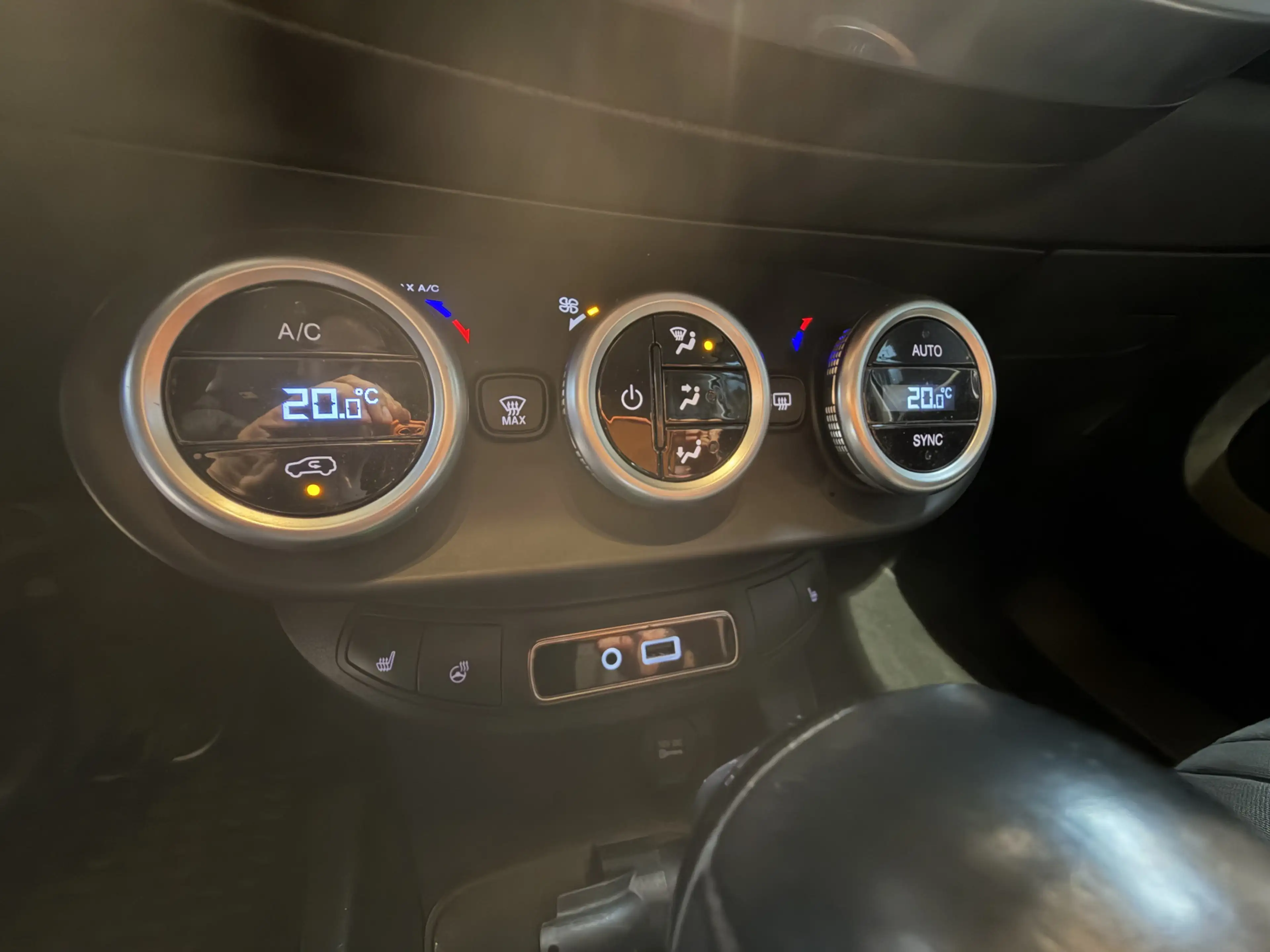 Fiat 500X 1.4 Turbo MultiAir Lounge — photo 20