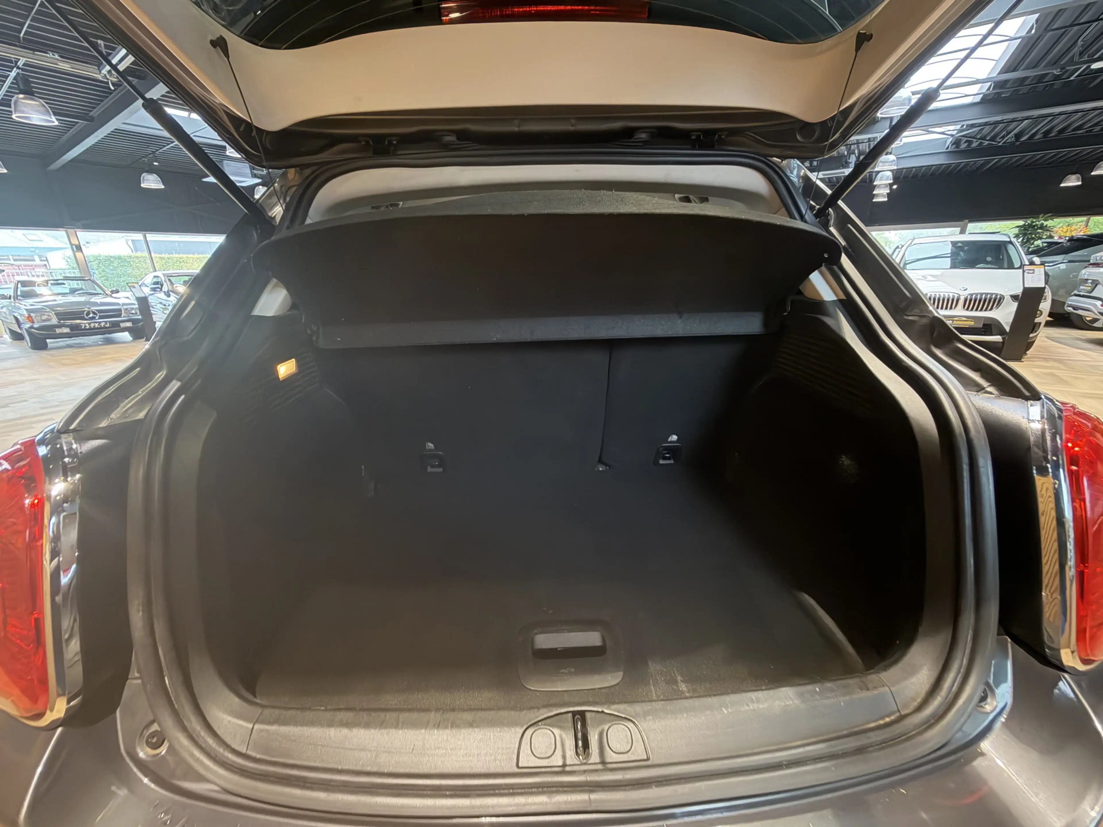 Fiat 500X 1.4 Turbo MultiAir Lounge — photo 17