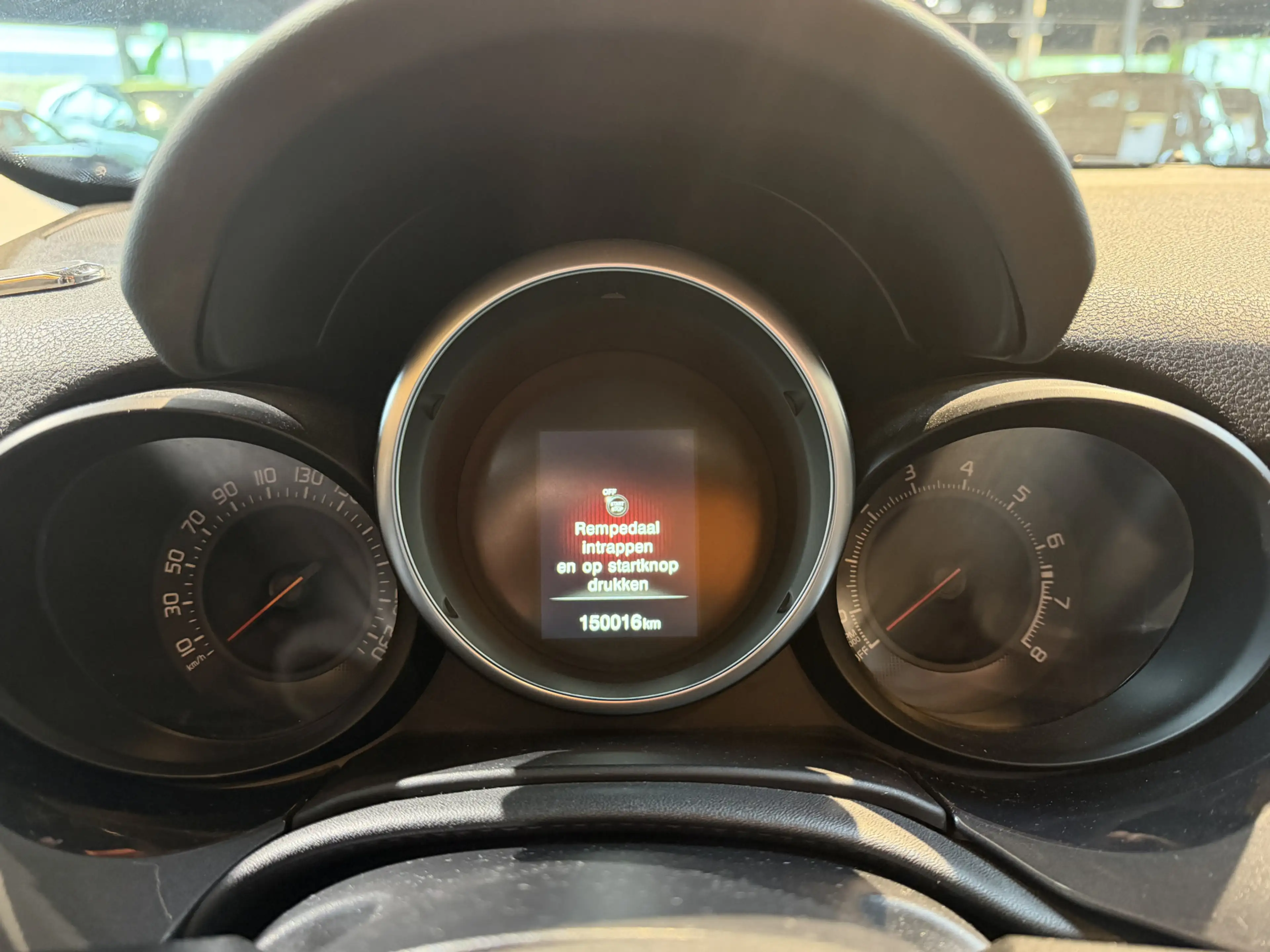 Fiat 500X 1.4 Turbo MultiAir Lounge — photo 21