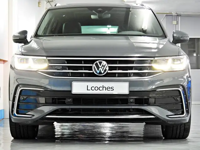 Volkswagen Tiguan view 9
