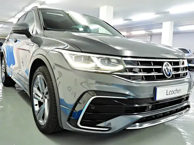 Volkswagen Tiguan view 10