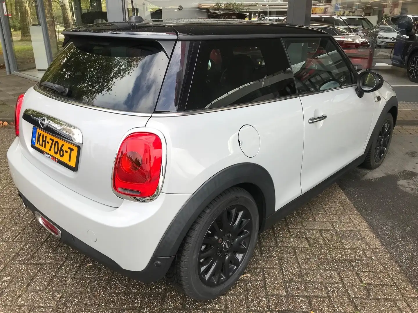 MINI Cooper 1.5 136pk Chili Serious Business │ Achteruitrijcam Gris - 2