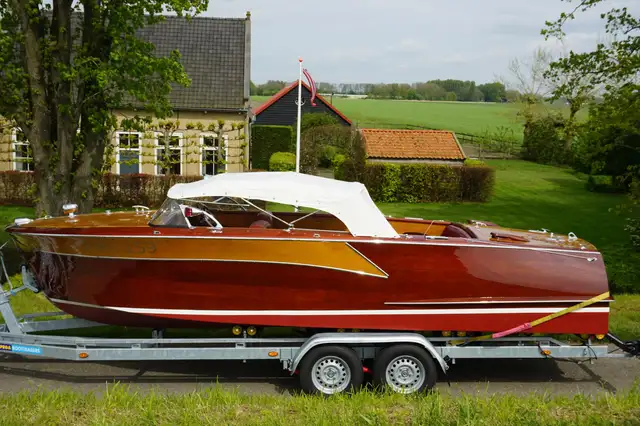 Ferrari SHEPHERD RUNABOUT Ferrari  SHEPHERD RUNABOUT