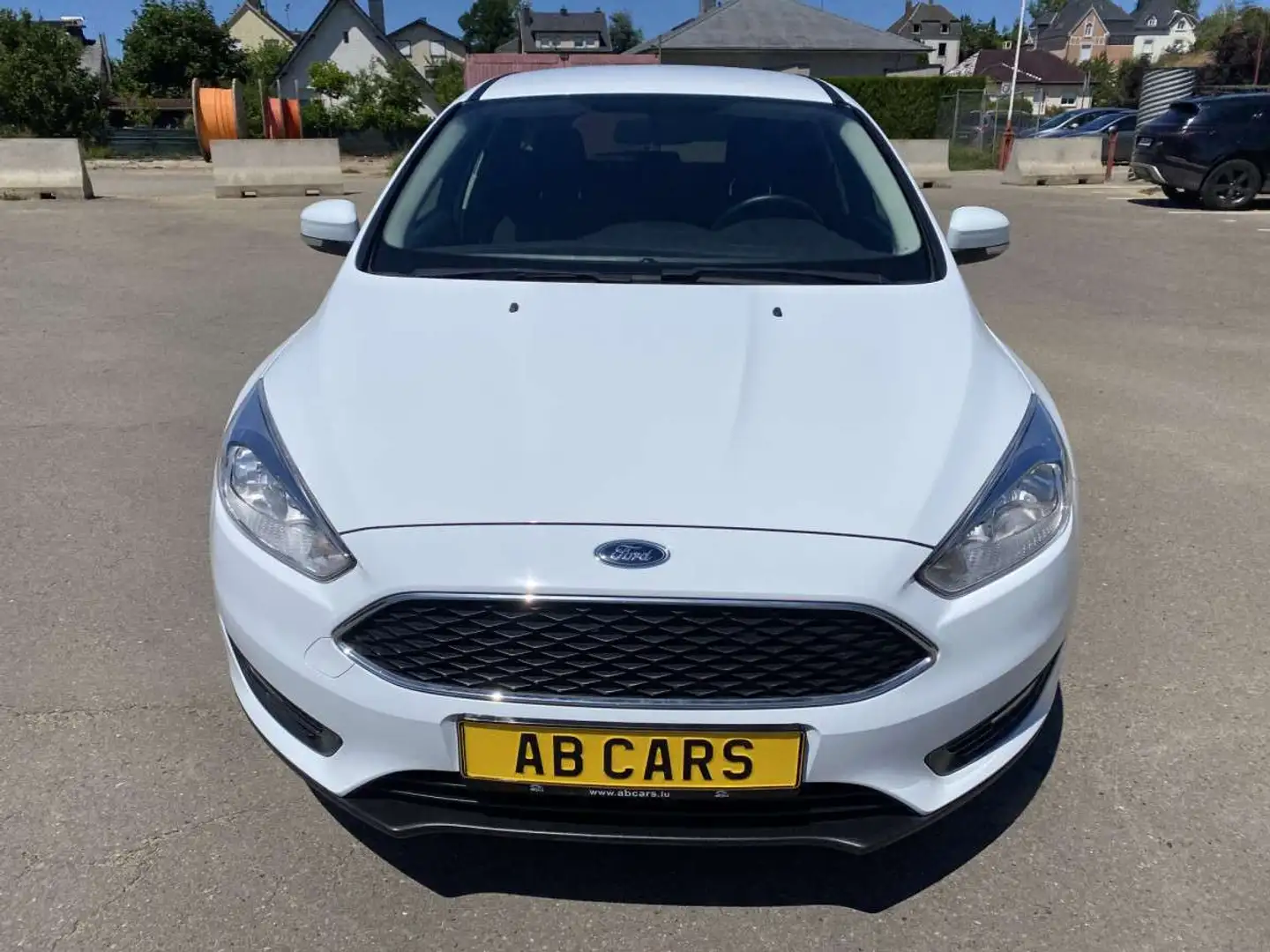 Ford Focus Clipper 1.5 Tdci Business Class 95cv Apple CarPlay Blanc - 2