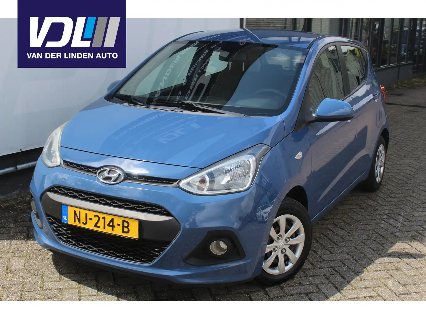 Hyundai i10 1.0i i-Motion Comfort All weather banden l cruise Blauw - 1