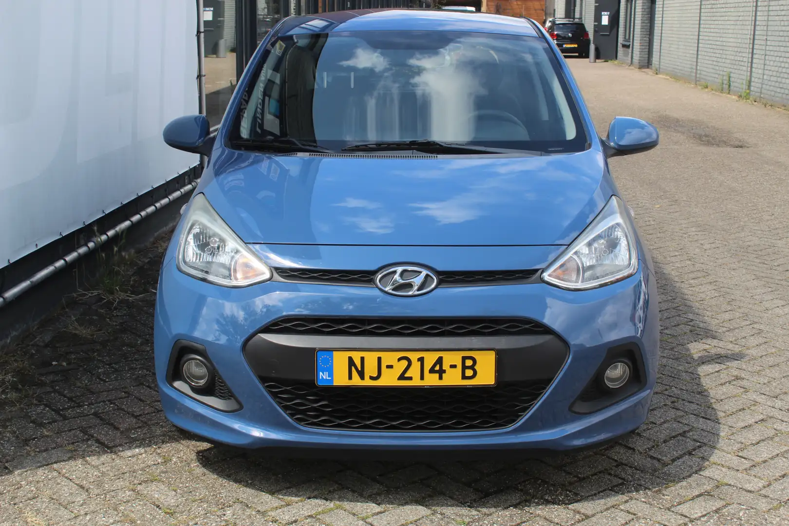 Hyundai i10 1.0i i-Motion Comfort All weather banden l cruise Blauw - 2