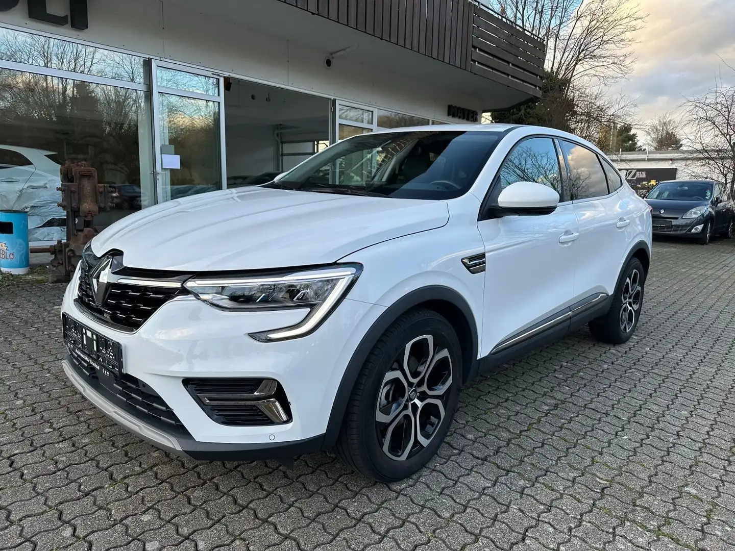 Renault Arkana Intens*Hybrid 105 kW*E-Tech*LED*NAVI*EU6d Weiß - 1