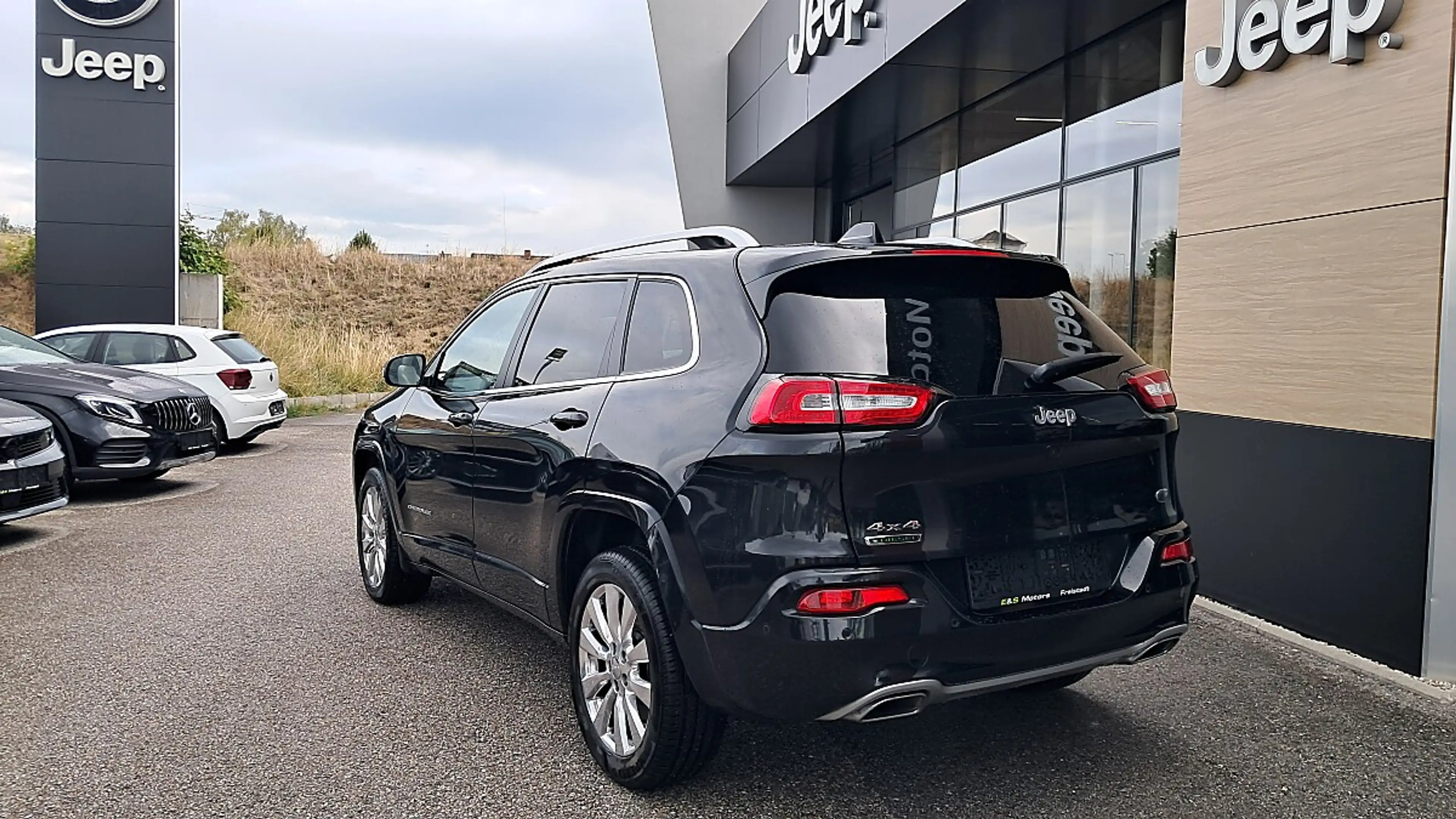 Jeep Cherokee 2,2 MultiJet II AWD Overland Aut. — photo 4