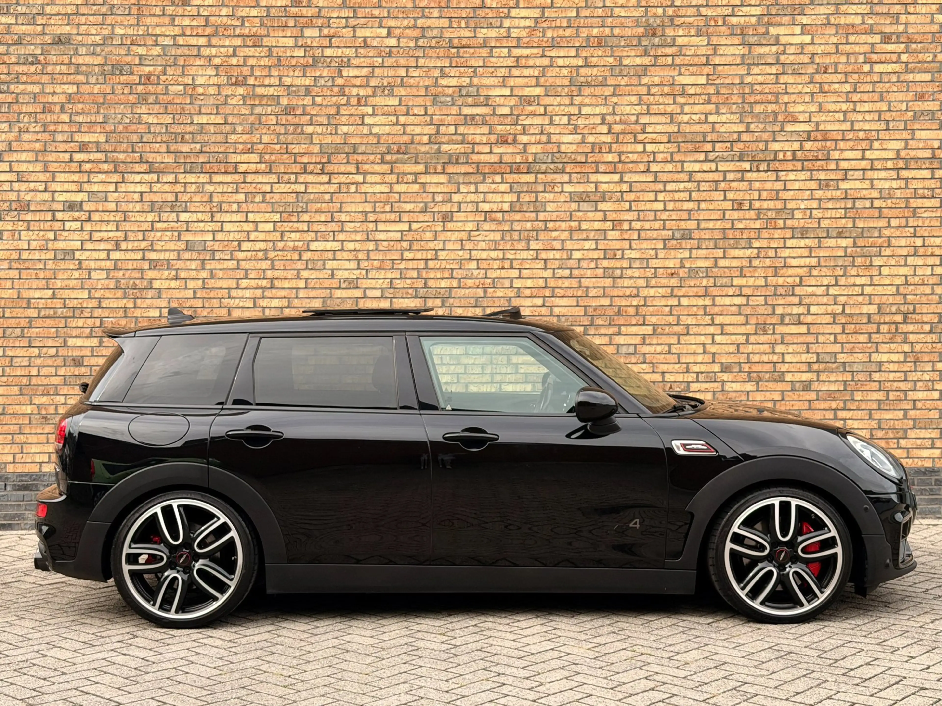 MINI John Cooper Works Clubman 2.0 ALL4 Pano Keyle Apple Pdc — photo 11