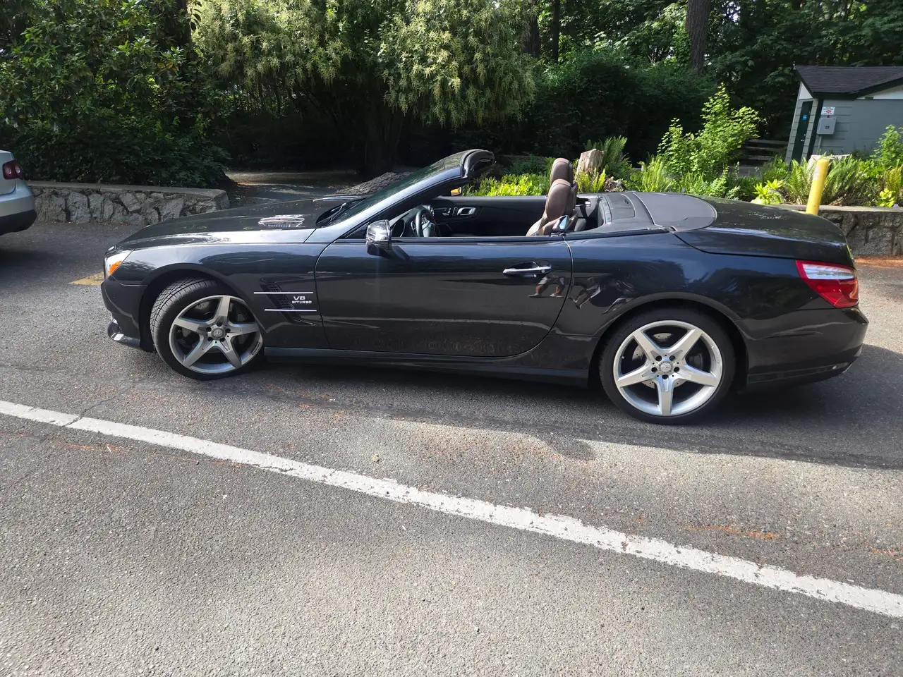 Mercedes-Benz SL снимка Mercedes-Benz SL