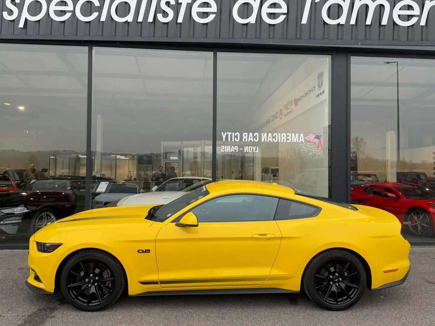 Ford Mustang GT Fastback V8 5.0L - Black shadow edition Jaune - 2