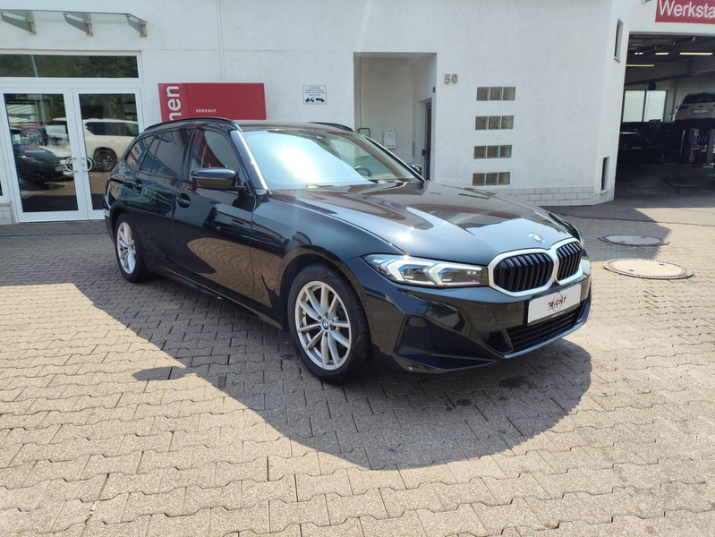 BMW 318 i Touring Navi HUD SHZ Totwinkel Kamera — photo 2
