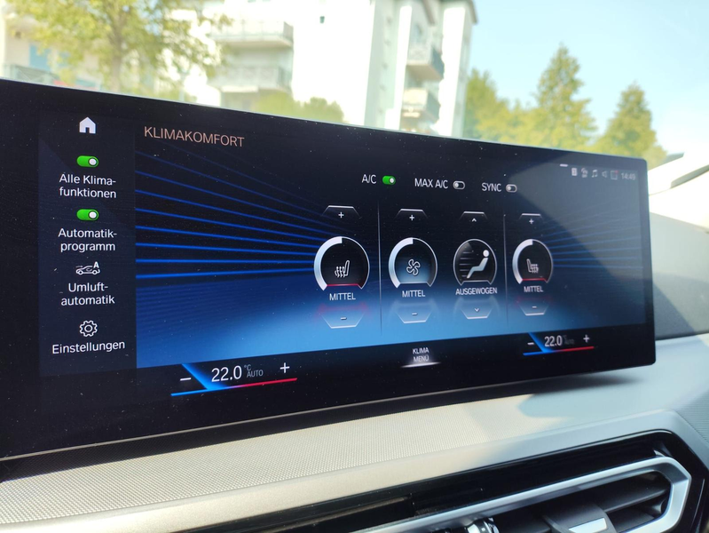 BMW 318 i Touring Navi HUD SHZ Totwinkel Kamera — photo 8