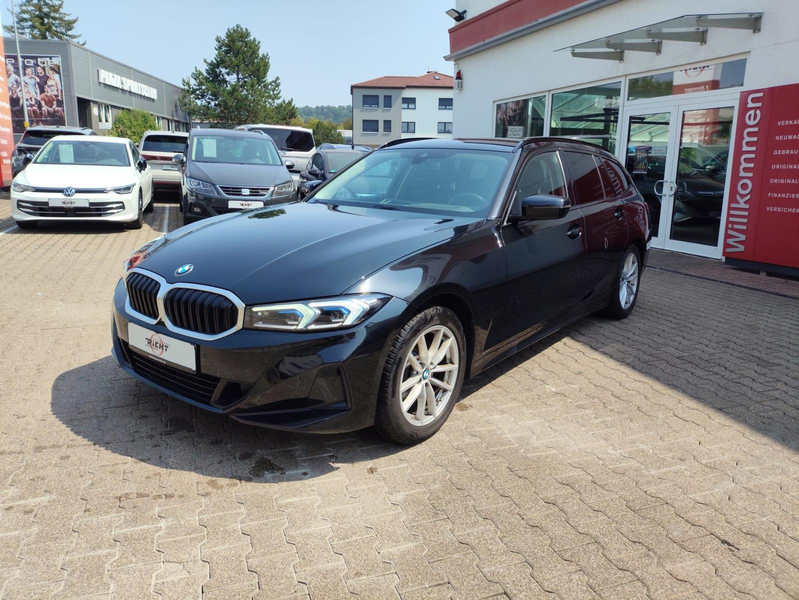 BMW 318 i Touring Navi HUD SHZ Totwinkel Kamera