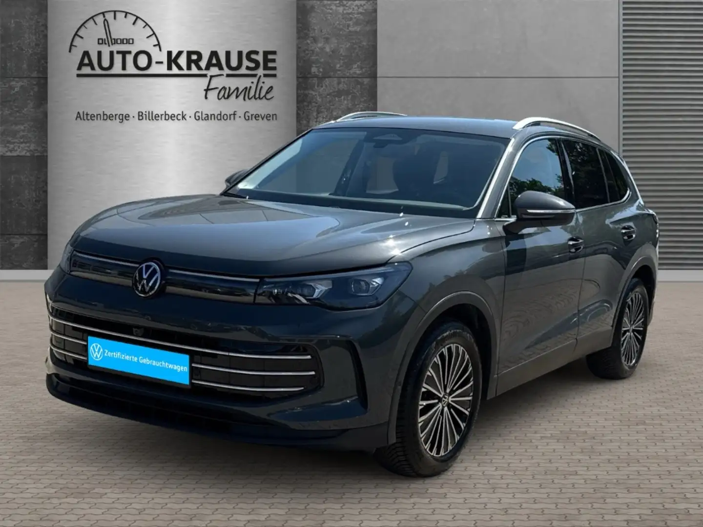 Volkswagen Tiguan 1.5 eTSI Elegance AHK-klappbar Navi Digitales Cock Grau - 1