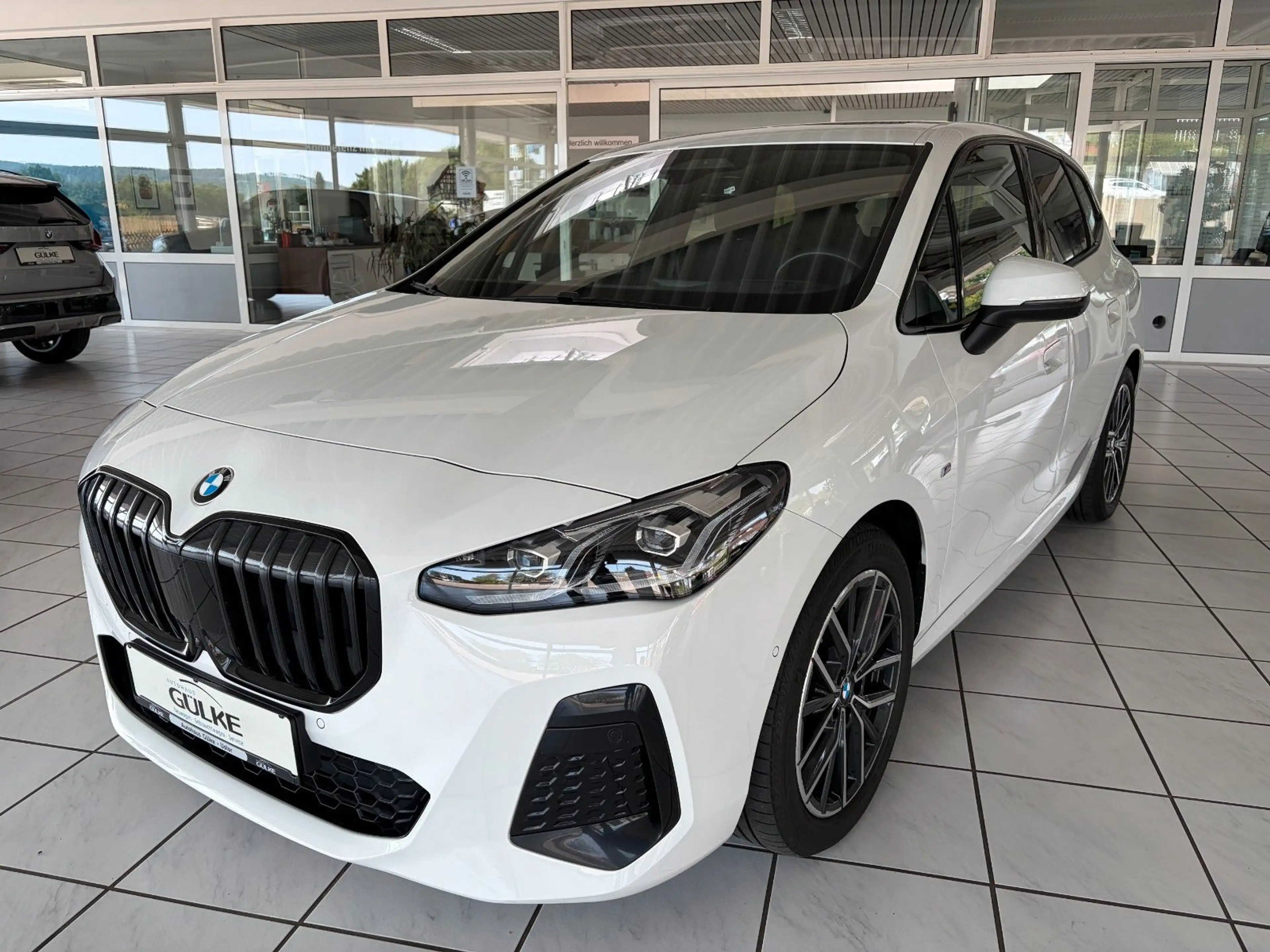 BMW 223 223i Active Tourer M Sport, AHK,Kam,Pano