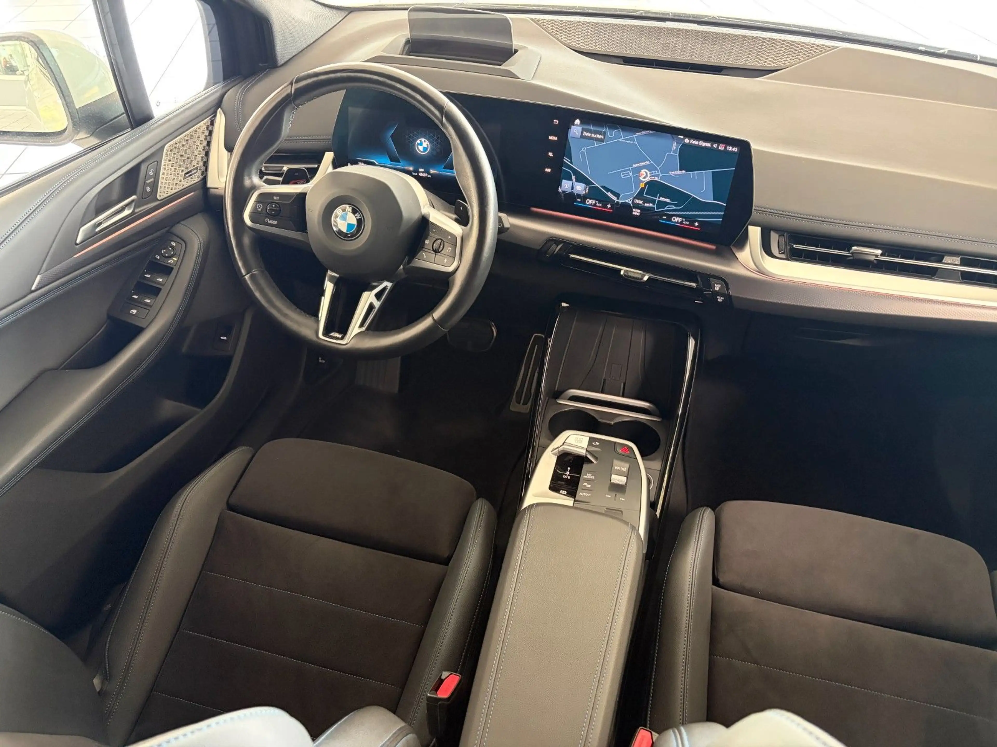 BMW 223 223i Active Tourer M Sport, AHK,Kam,Pano — photo 9