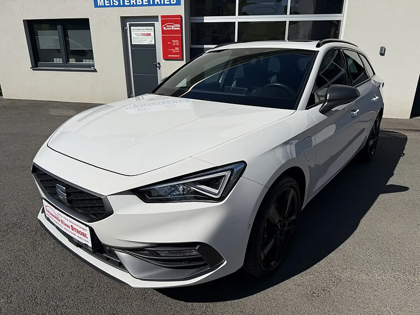 SEAT Leon SP Combi FR 1.4 e-HYBRID - elektr. AHK/Panno Da... Weiß - 1
