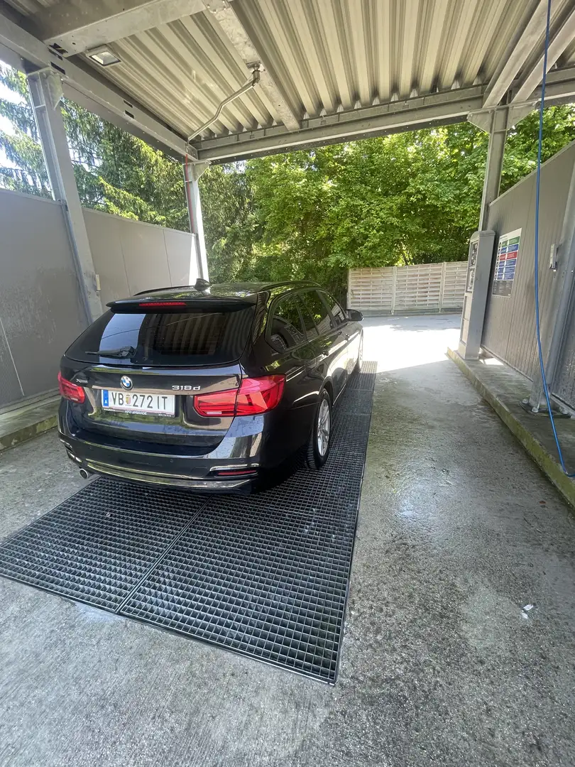 BMW 318 318d xDrive Touring - 1