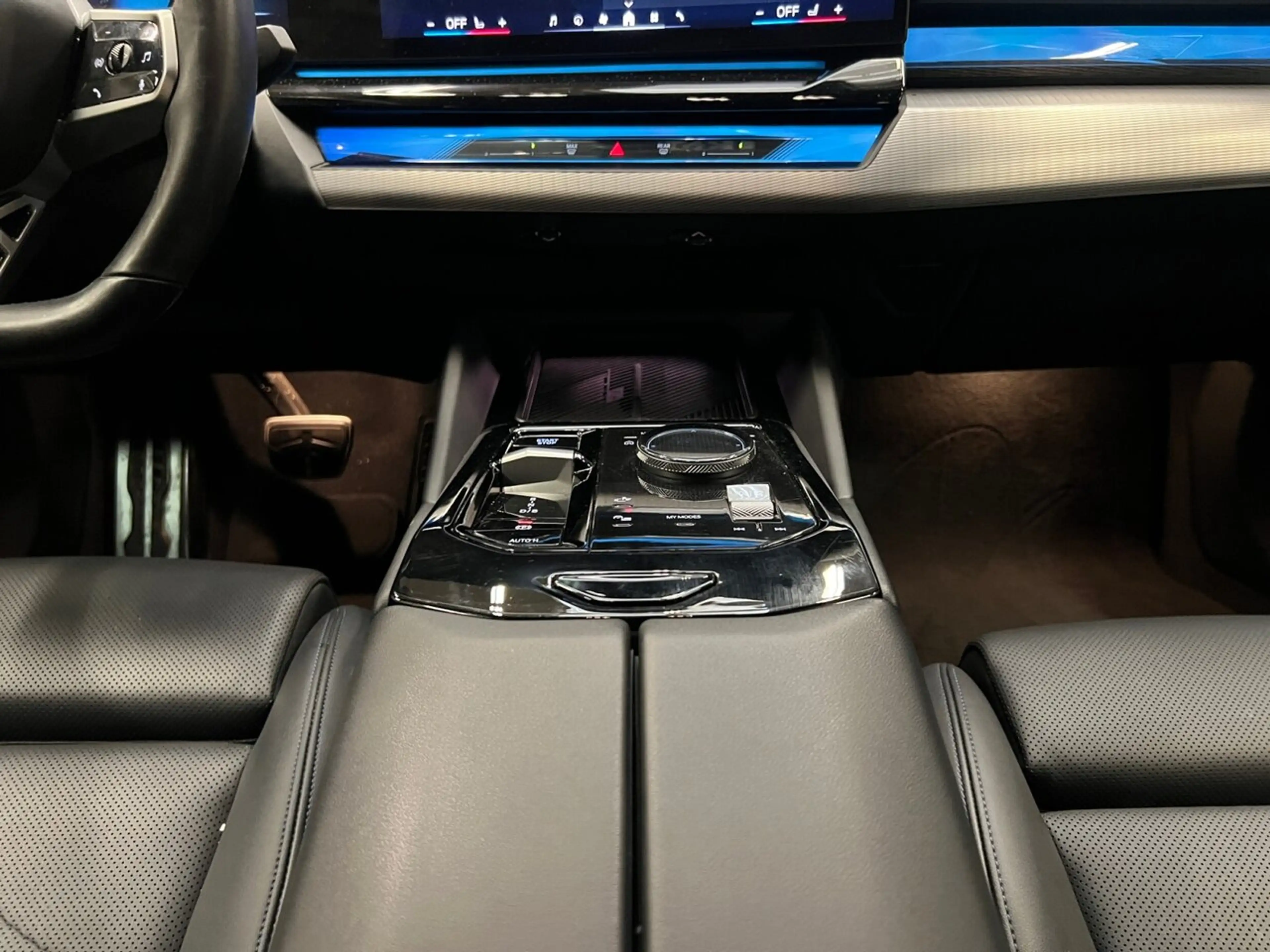 BMW i5 eDrive40A 340PK M Sport — photo 12