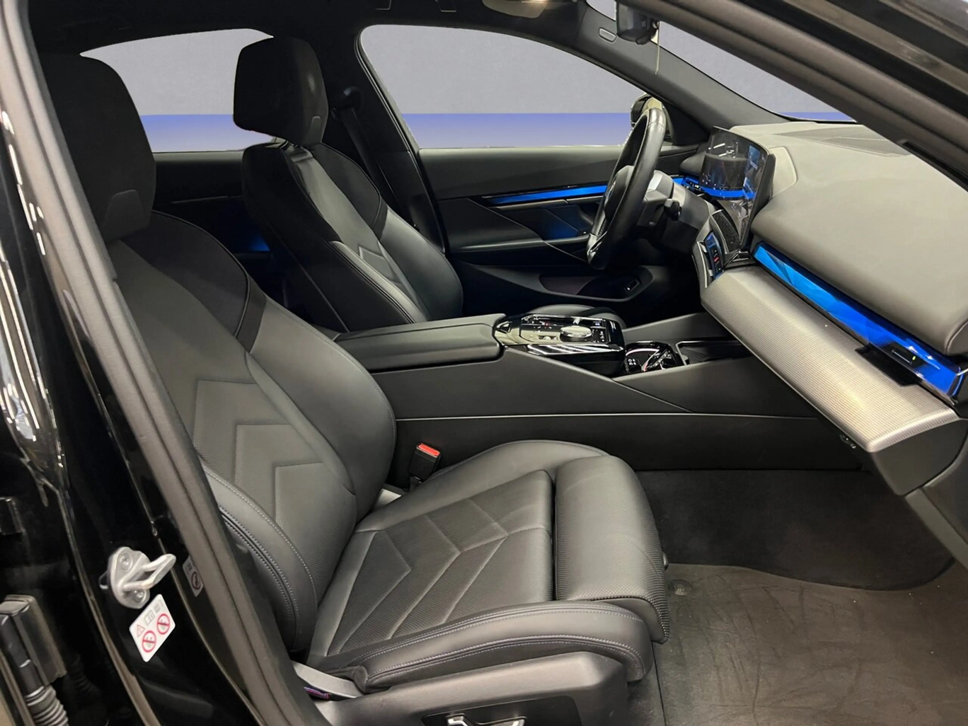 BMW i5 eDrive40A 340PK M Sport — photo 15