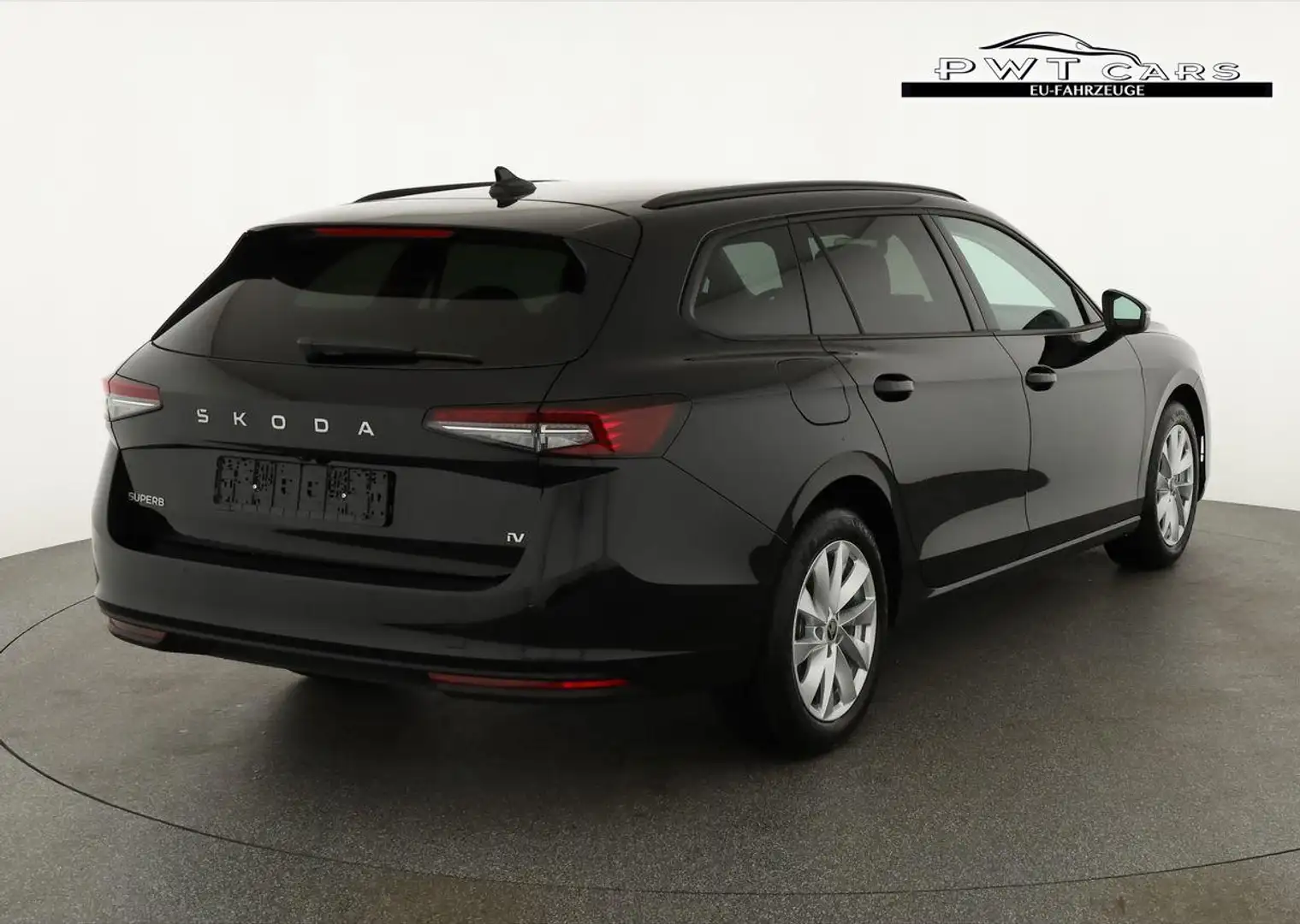 Skoda Superb Combi 1.5 TSI iV 150kW Selection DSG Selection,... Schwarz - 2