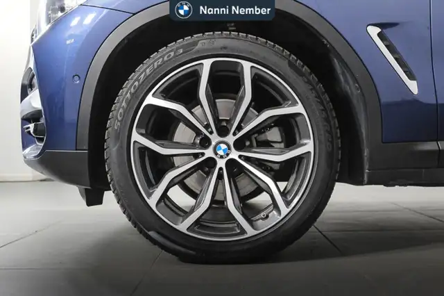 BMW X3 view 7