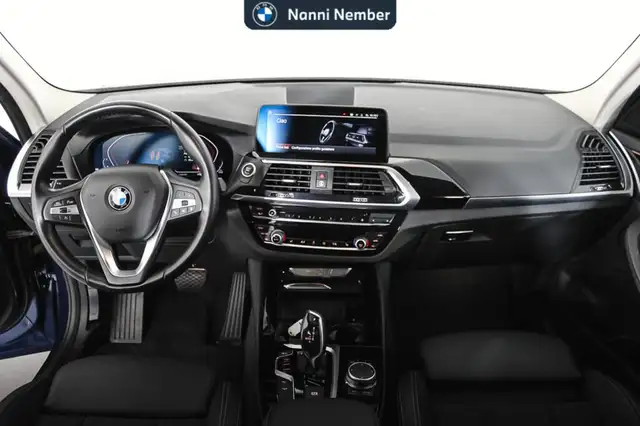 BMW X3 view 10