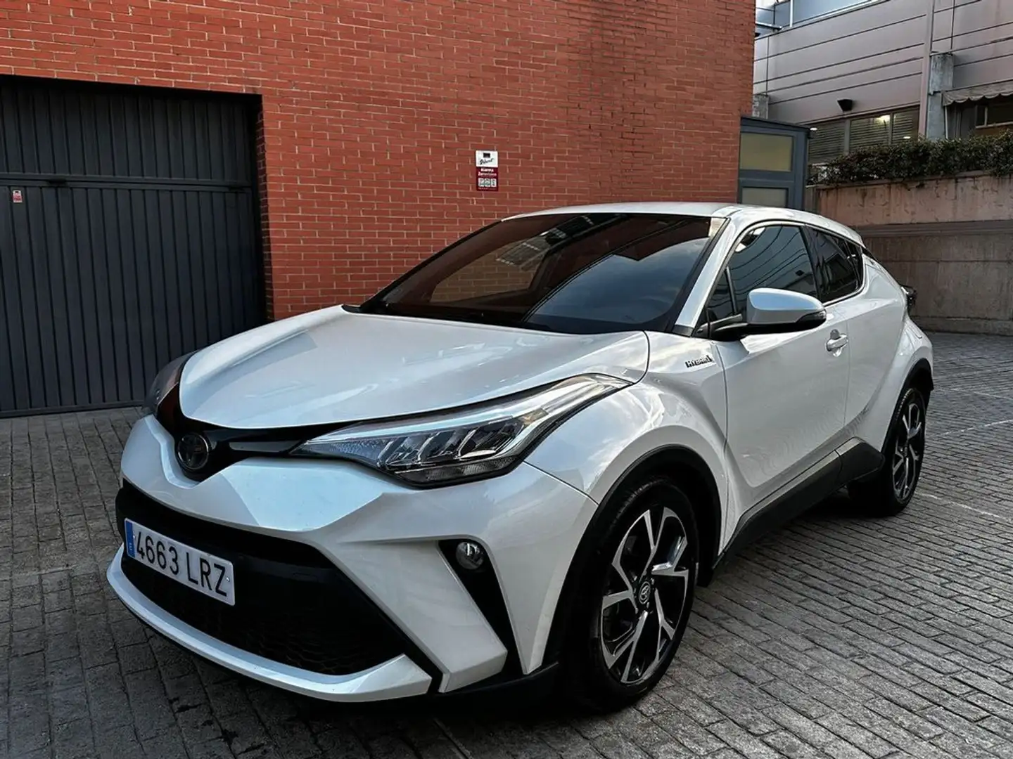 Toyota C-HR 1.8 125H ADVANCE Bianco - 2